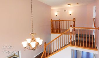 3260 Nottingham Dr, Algonquin, IL 60102