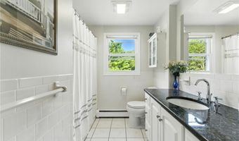 22 Camelot Cir, Johnston, RI 02919