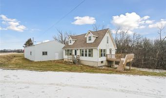 17856 Green Rd, Anamosa, IA 52205