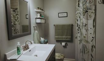 7166 State Route T Hwy, Amazonia, MO 64421
