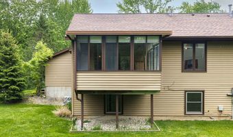 11279 Whispering Creek Dr, Allendale, MI 49401