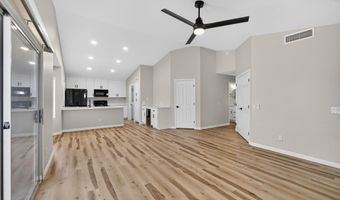 6831 S OAKMONT Dr, Chandler, AZ 85249