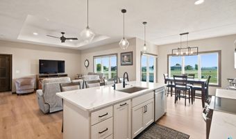 612 Iver Ave, Baltic, SD 57003