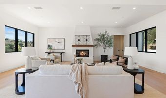 5120 Creek Oak Dr, Fallbrook, CA 92028