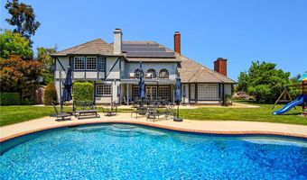 29302 Laro Dr, Agoura Hills, CA 91301