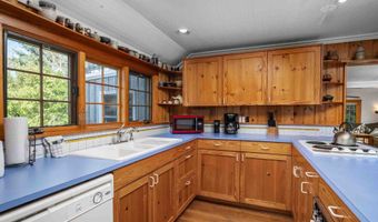1062 S BREAKER Ave, Rockaway Beach, OR 97136