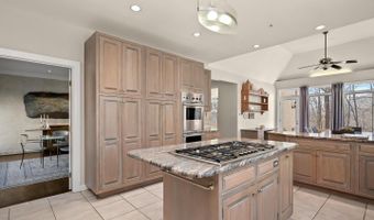 1 LAKE POTOMAC Ct, Potomac, MD 20854