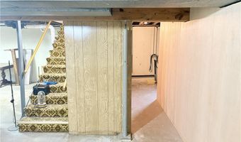 433 S 8th St, Atchison, KS 66002