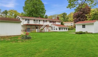 6 Bruce Dr, North Smithfield, RI 02896