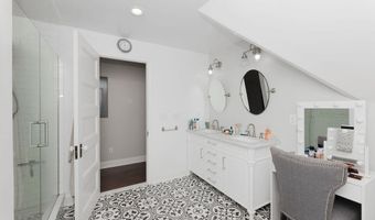 176 AVENUE B, Bayonne, NJ 07002
