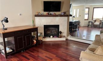 27 Venturi Grn B, North Providence, RI 02904