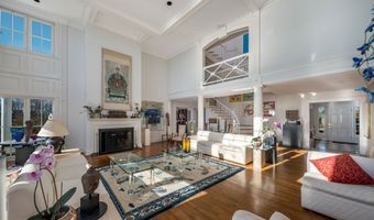 84 Johnsons Point Rd, Branford, CT 06405