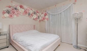 640 Painted Vista Dr, Ballwin, MO 63021