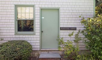 360 RUMSTICK Rd, Barrington, RI 02806