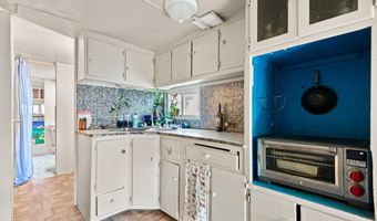 1565 Siskiyou Blvd SPC 42, Ashland, OR 97520