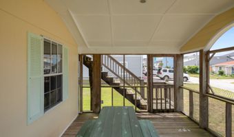 204 Winston Ave, Atlantic Beach, NC 28512
