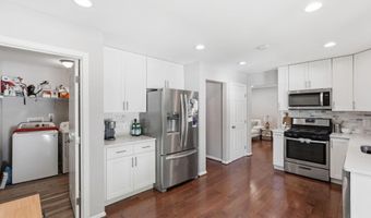 7832 FORDSON Rd, Alexandria, VA 22306
