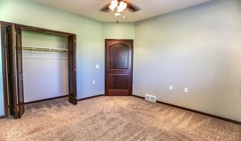 1917 S Lawson St, Aberdeen, SD 57401