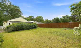 304 Central Blvd, Bayville, NJ 08721