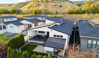 7645 W Hill Rd, Boise, ID 83714