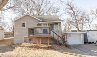 139 Iowa St, Arnolds Park, IA 51331