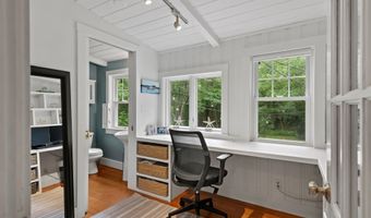259 Middle Rd, Falmouth, ME 04105