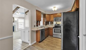 660 Youngs Rd E, Amherst, NY 14221