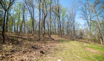 1423 N Lawrence Hollow Dr, Bloomfield, IN 47424