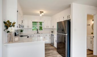 118 Robinwood Dr, Aiken, SC 29803