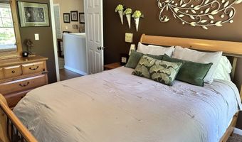 60 Spruce Ridge Dr, Brentwood, NH 03833