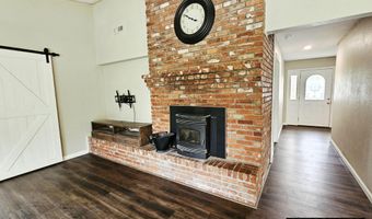 861 Oak Crst, Baxter Springs, KS 66713