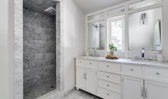221 Highland Dr, Aptos, CA 95003