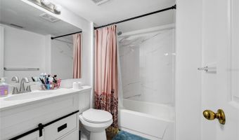 202 RIVERBEND Dr 103, Altamonte Springs, FL 32714