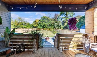 2553 Elkwood Cir, Charlotte, NC 28205