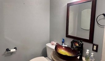 225 N Pringle Ave, Ash Grove, MO 65604