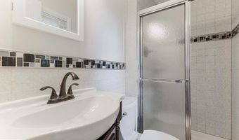 4211 DOWNING St, Annandale, VA 22003