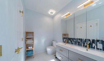6931 ROLLING CREEK Way, Alexandria, VA 22315
