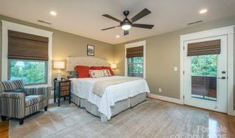 71 McLain St, Asheville, NC 28803