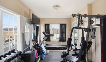 16 Brown St, North Providence, RI 02904