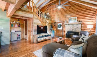 5152 Briar Ridge Dr, Aurora, IN 47001
