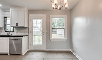 7205 NW 45th St, Bethany, OK 73008