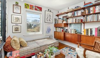 152 Hamilton Ave, Jamestown, RI 02835