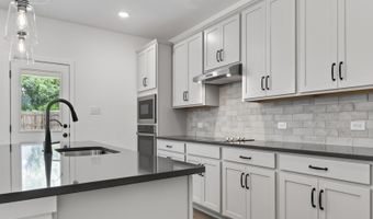 310 Brood Dr, Adkins, TX 78101