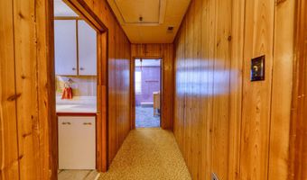 323 L St, Carlsbad, NM 88220