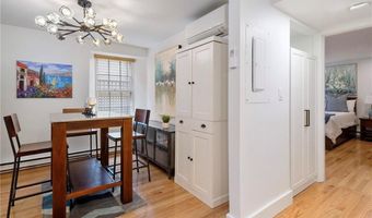 75 Pelham St A, Newport, RI 02840