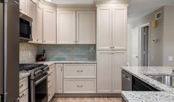 62 Nipmuc Trl D, North Providence, RI 02904