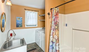 183 Stoney Fork Rd, Barnardsville, NC 28709