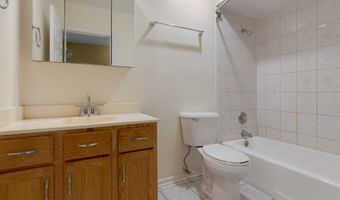 235 N Mill Rd 115B, Addison, IL 60101