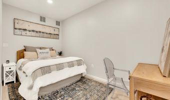 6747 APPLEMINT Ln, Alexandria, VA 22310