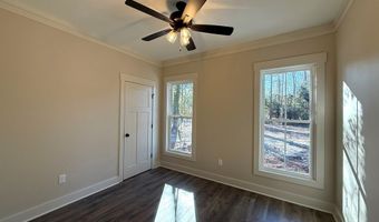 2302 Thomas St, Adel, GA 31620